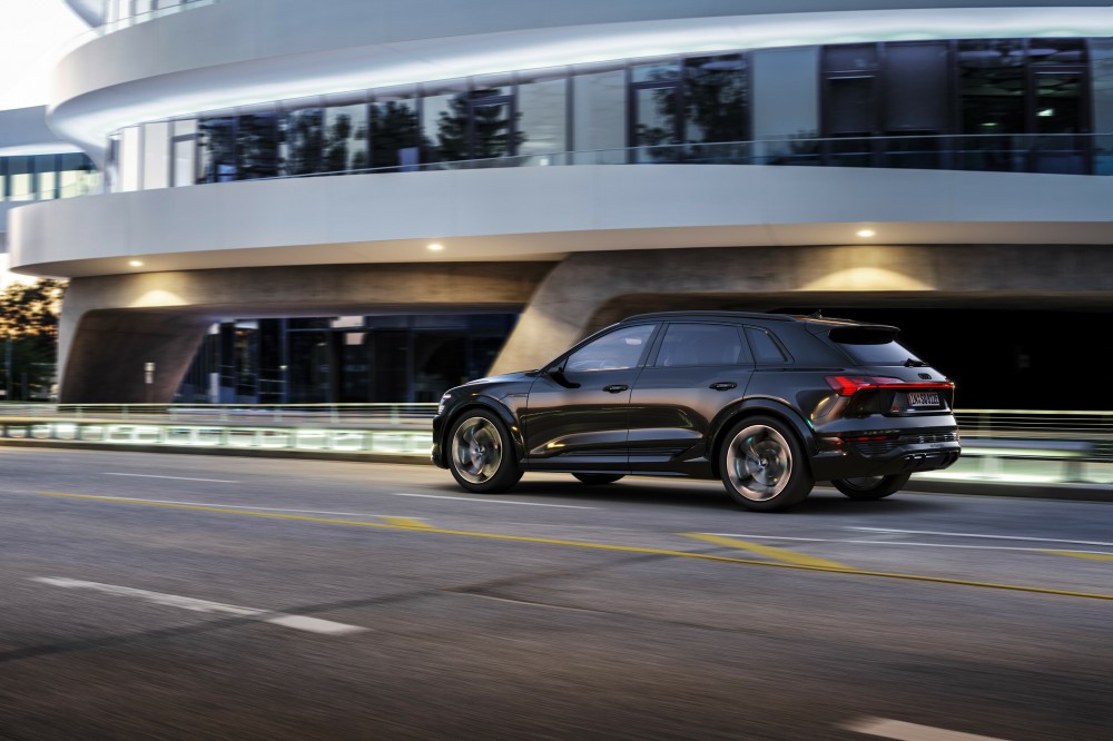 Audi SQ8 e-tron